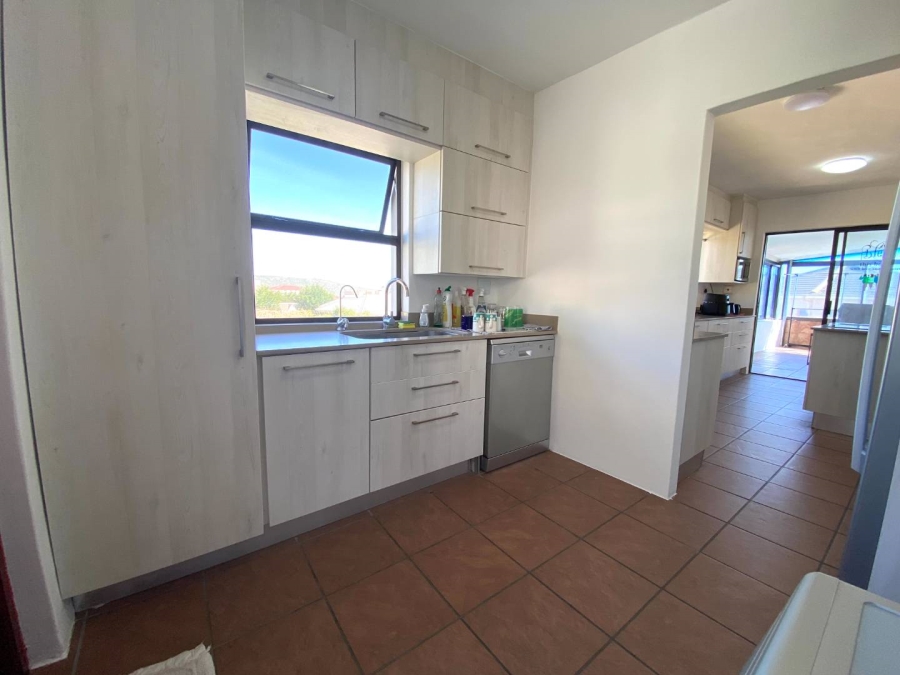 7 Bedroom Property for Sale in Myburgh Park Western Cape